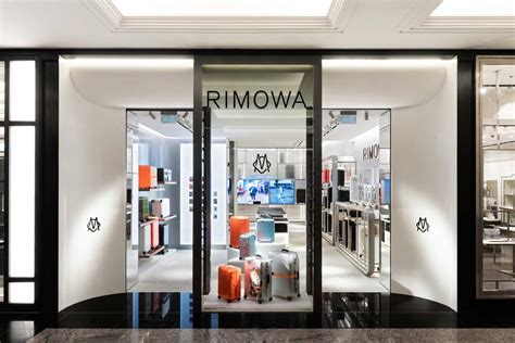 rimowa dubai mall